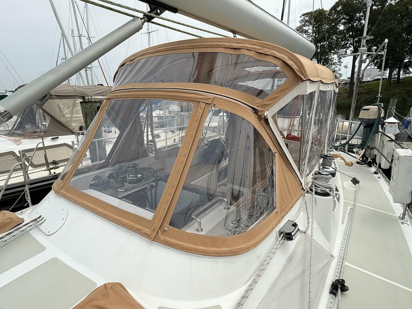 2008 Hylas 46 Center Cockpit