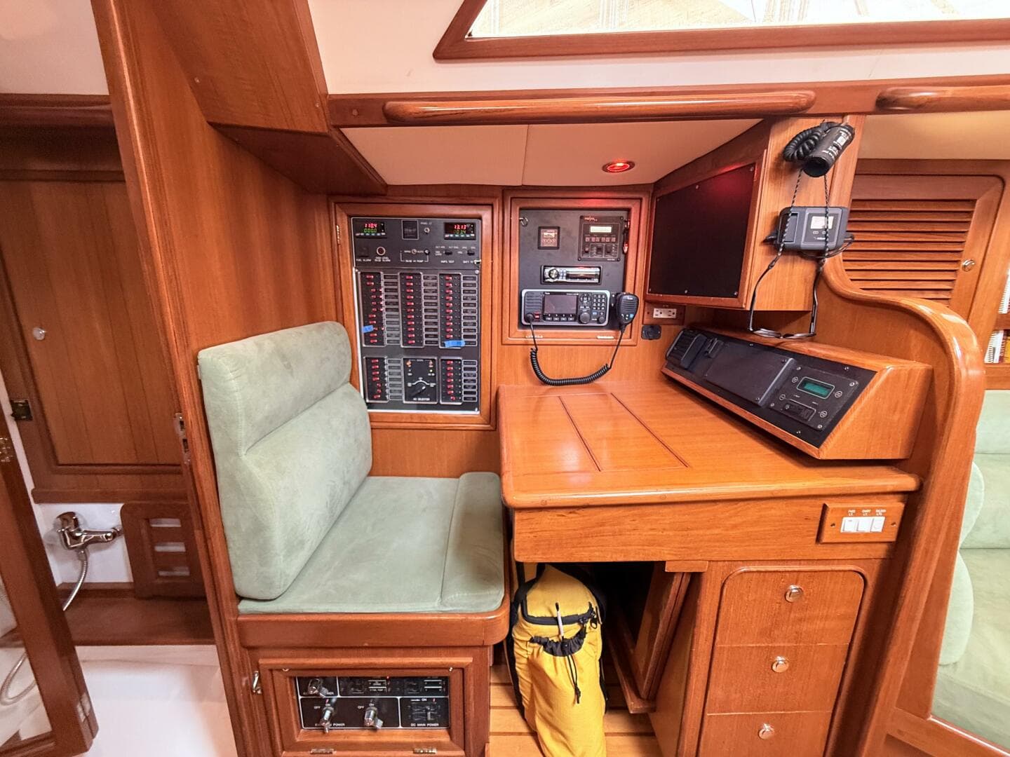 2008 Hylas 46 Center Cockpit