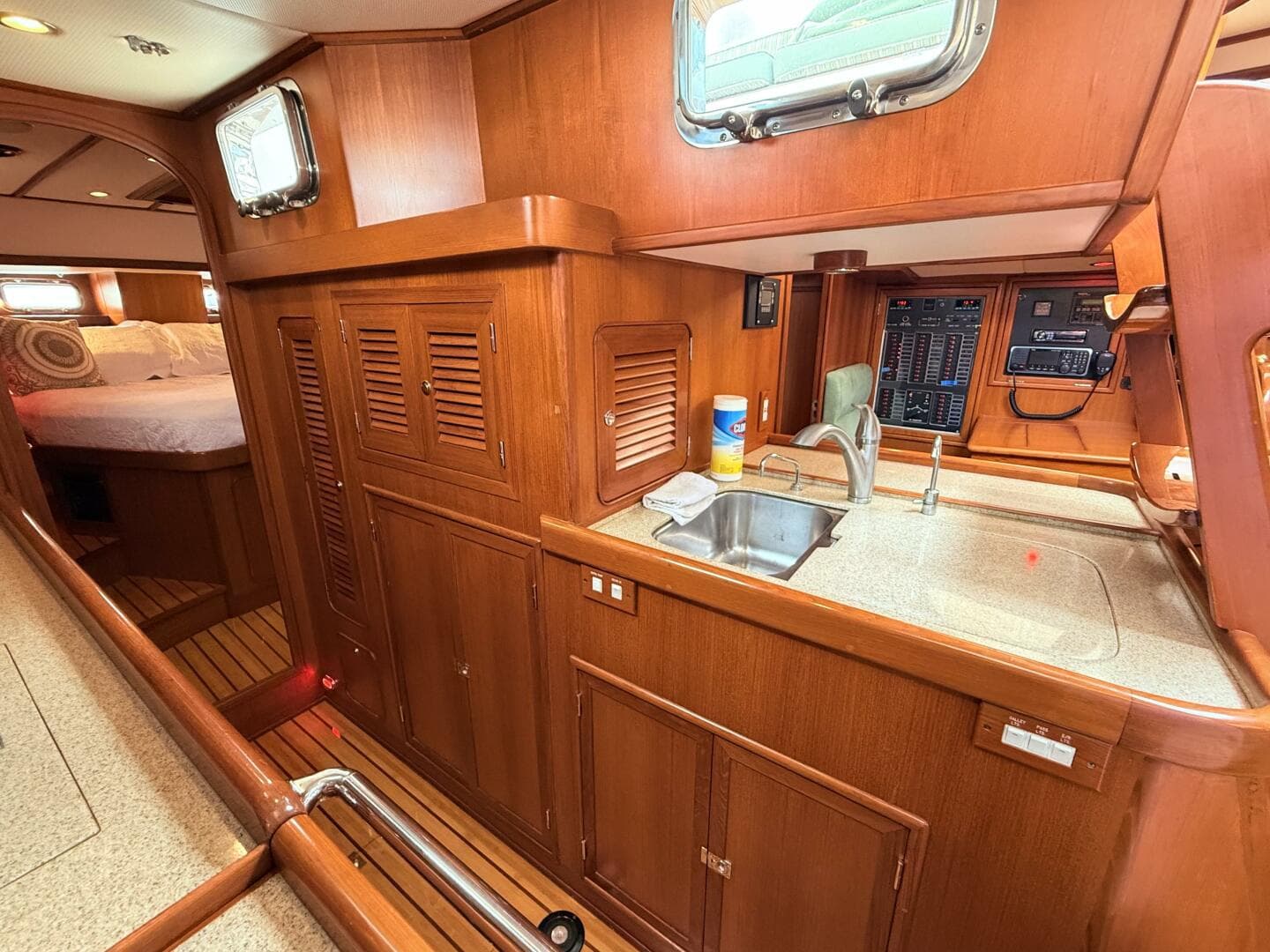 2008 Hylas 46 Center Cockpit