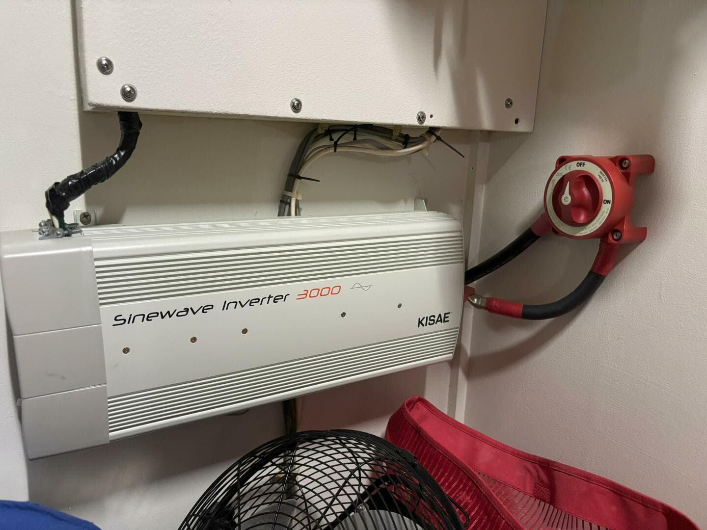 1972 Matthews 4 Flush Deck