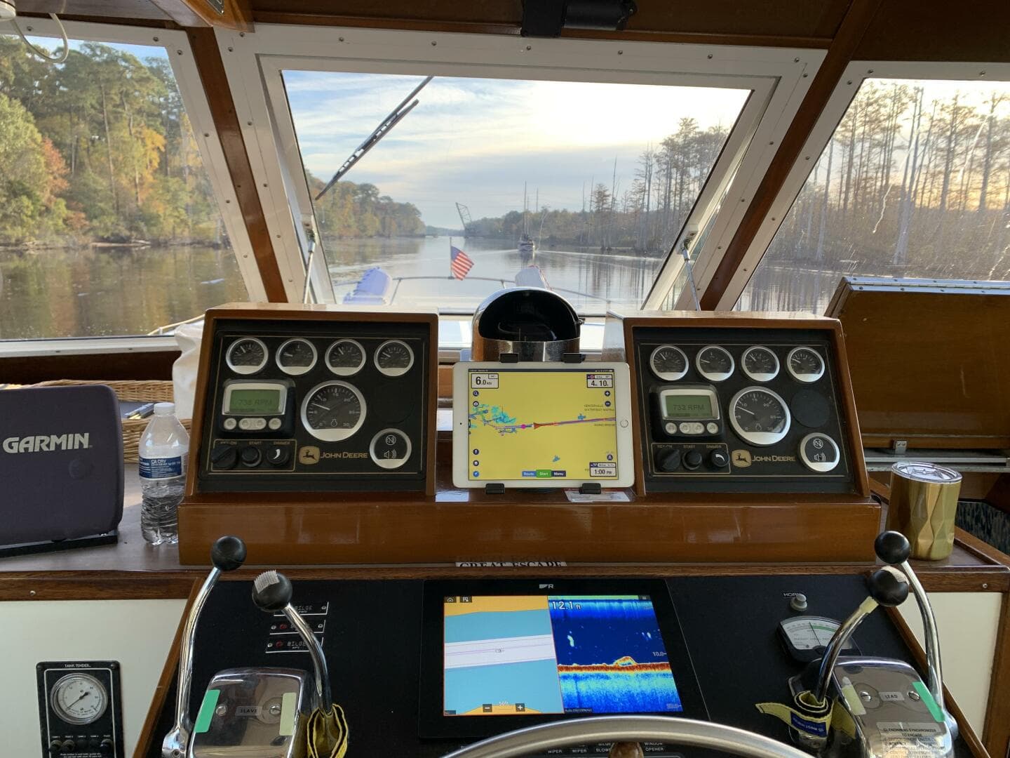 1972 Matthews 4 Flush Deck