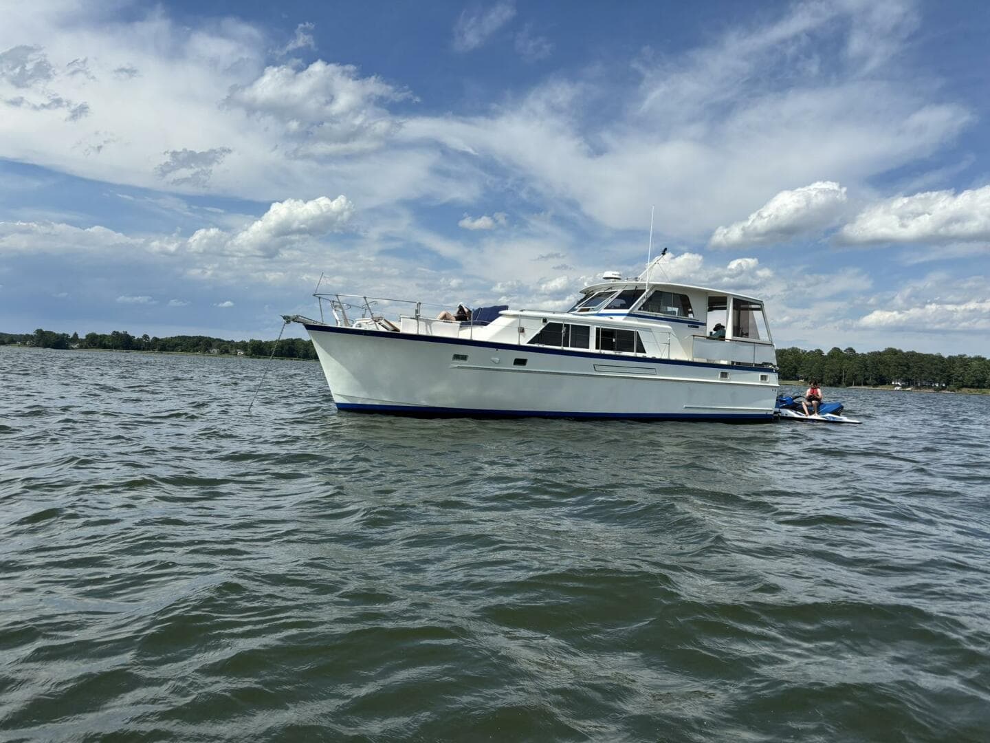 1972 Matthews 4 Flush Deck