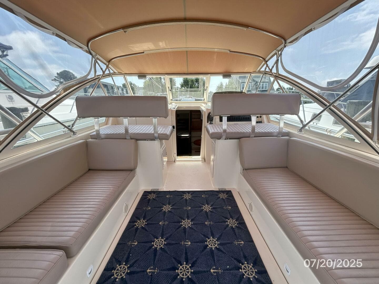34' Mainship upper deck forward