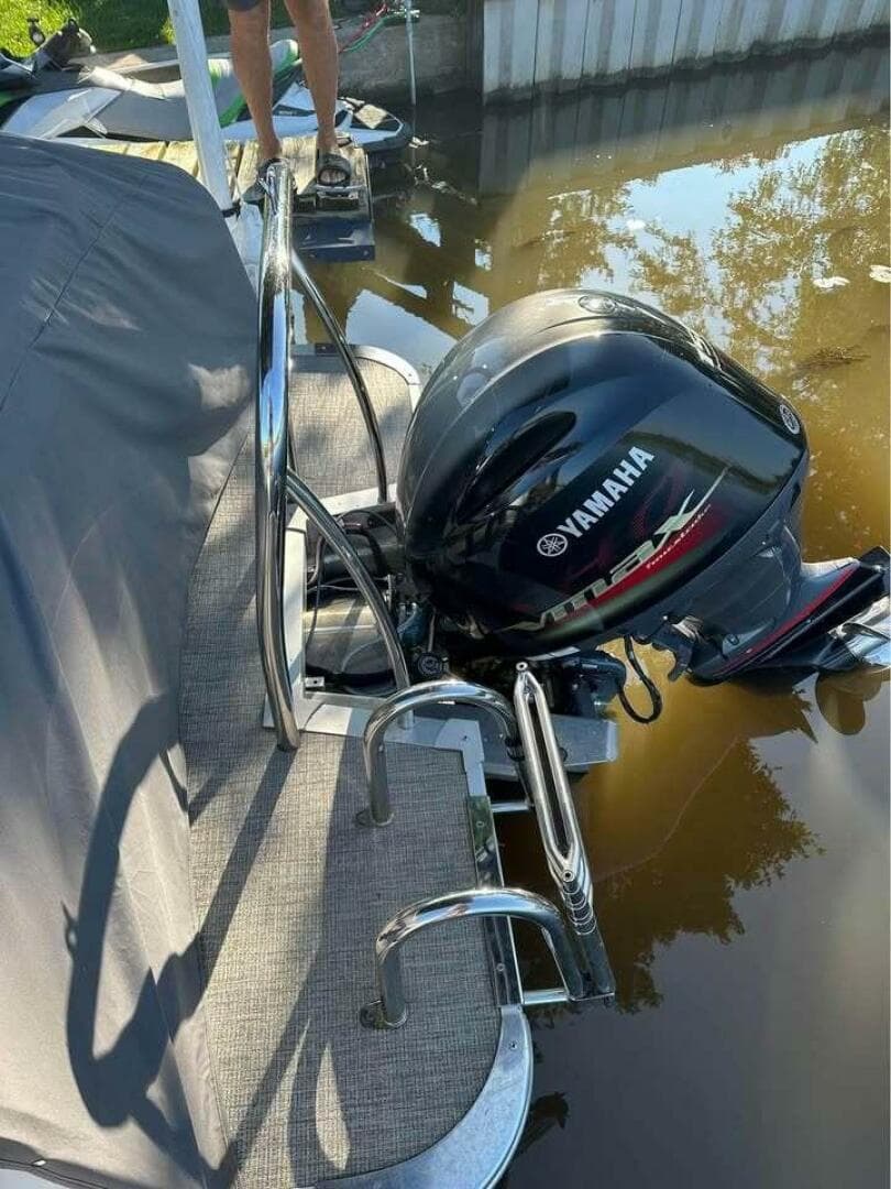 2023 Avalon 2385 LSZ