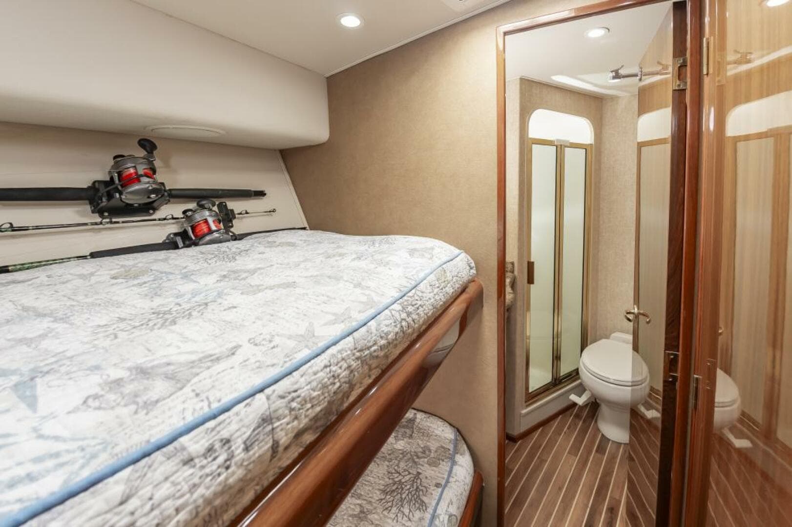 Cfe9e036 05cb 47ce 918f F759afa7f445