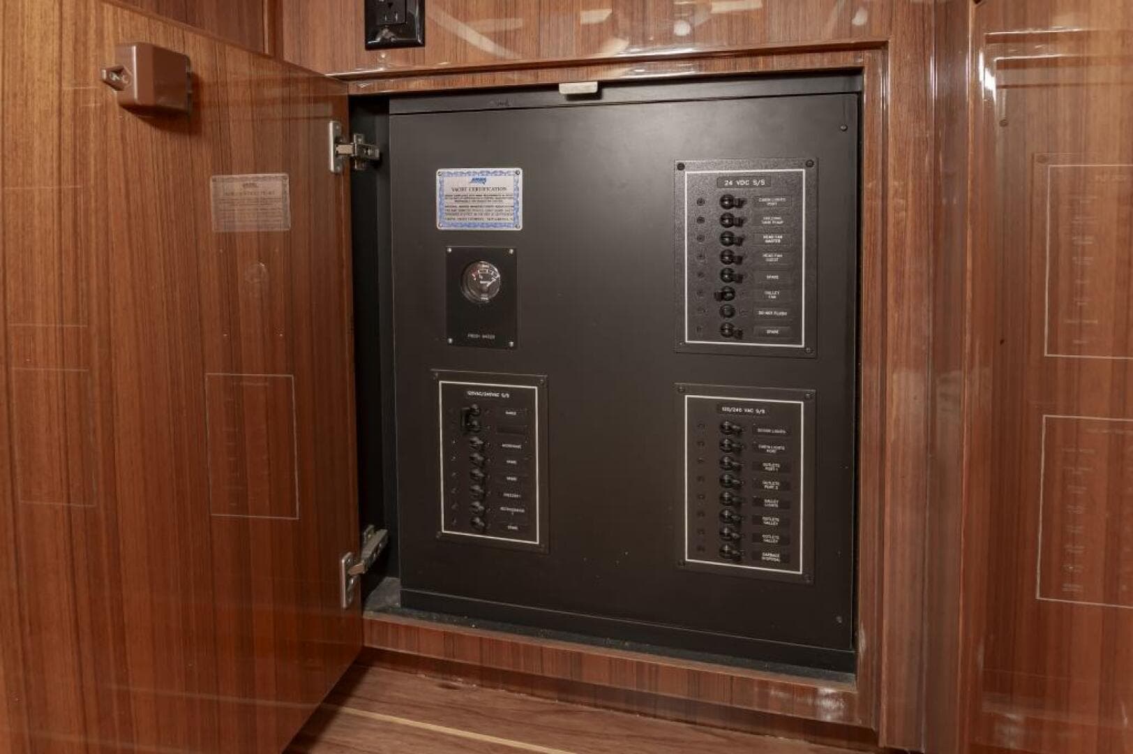 E98b67b3 6be2 40f7 977f 07123e21e174