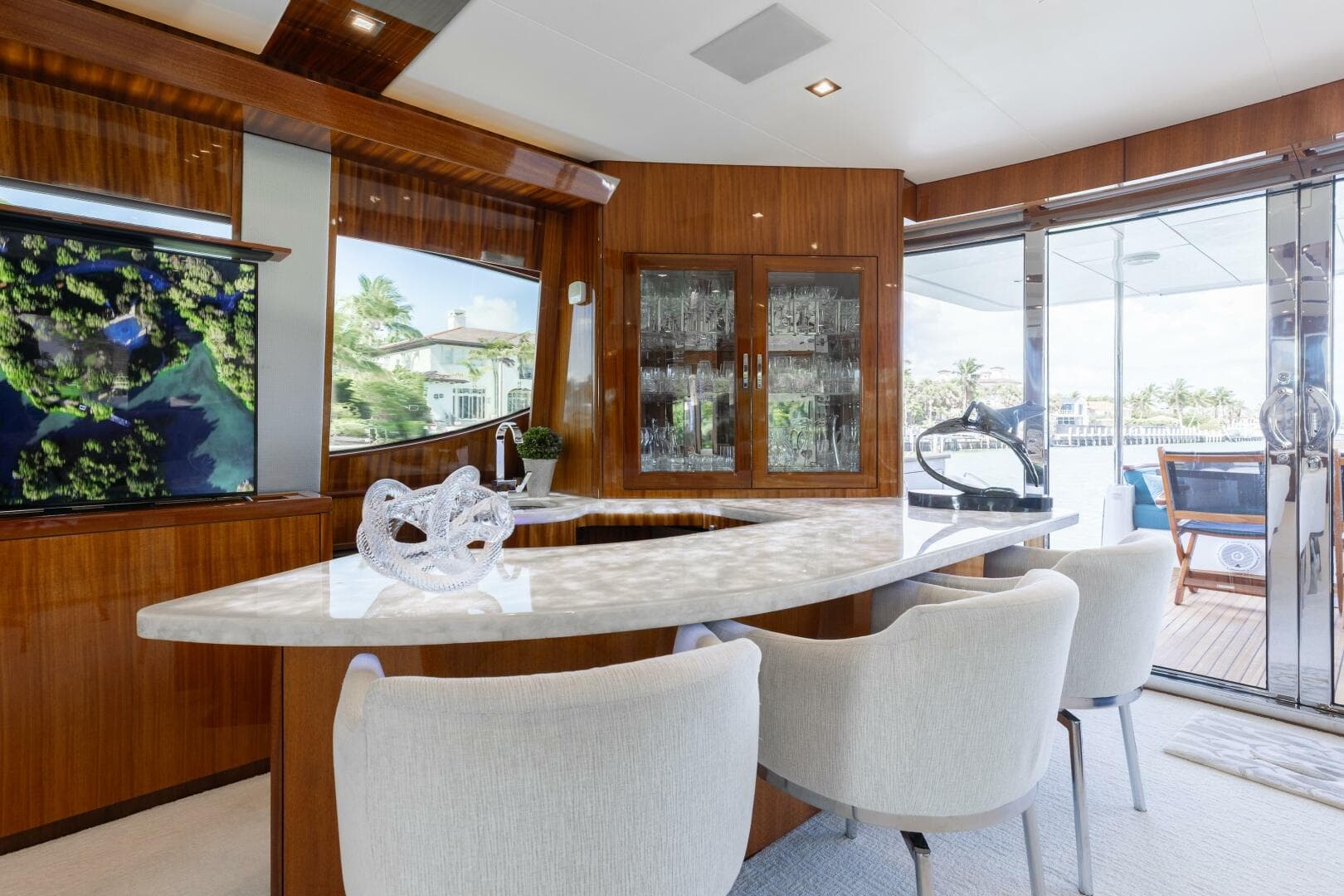 2014 Hatteras 80