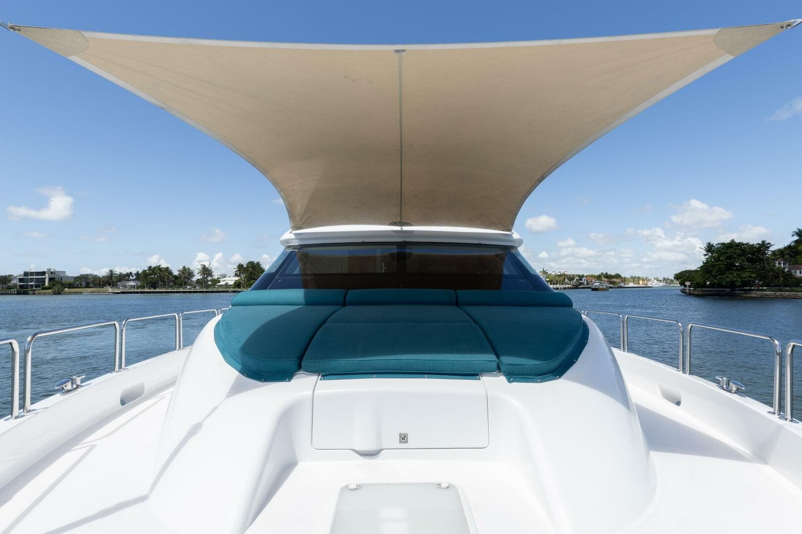2014 Hatteras 80