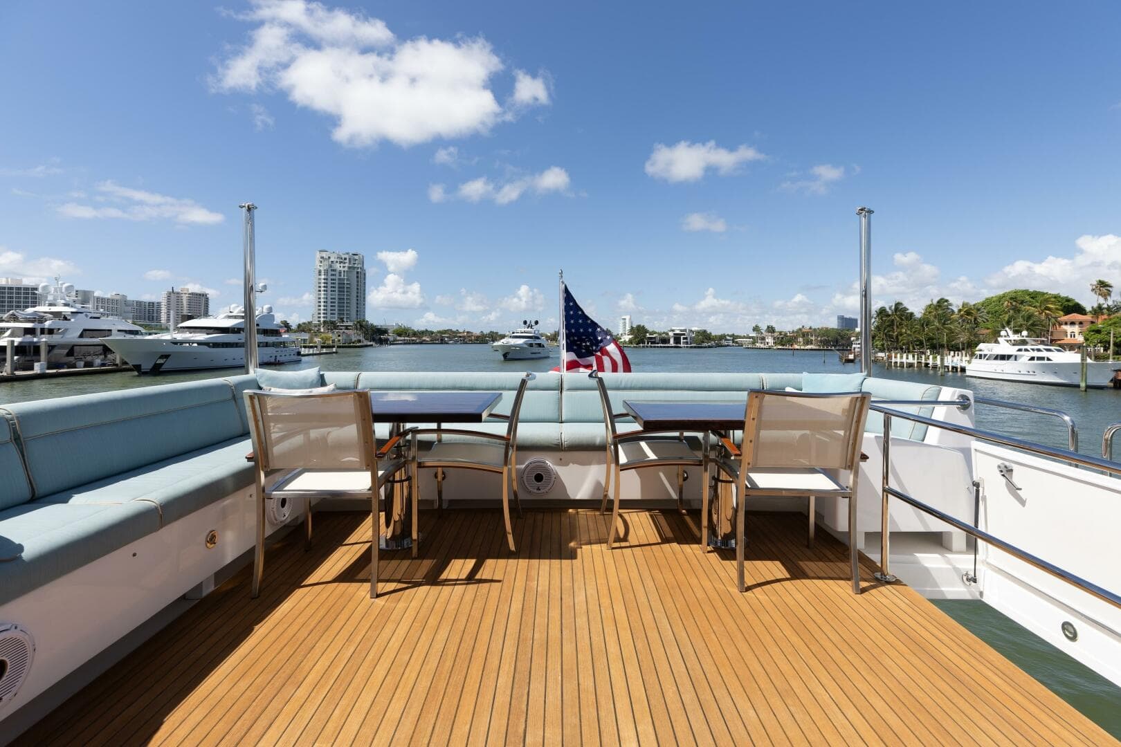 2014 Hatteras 80