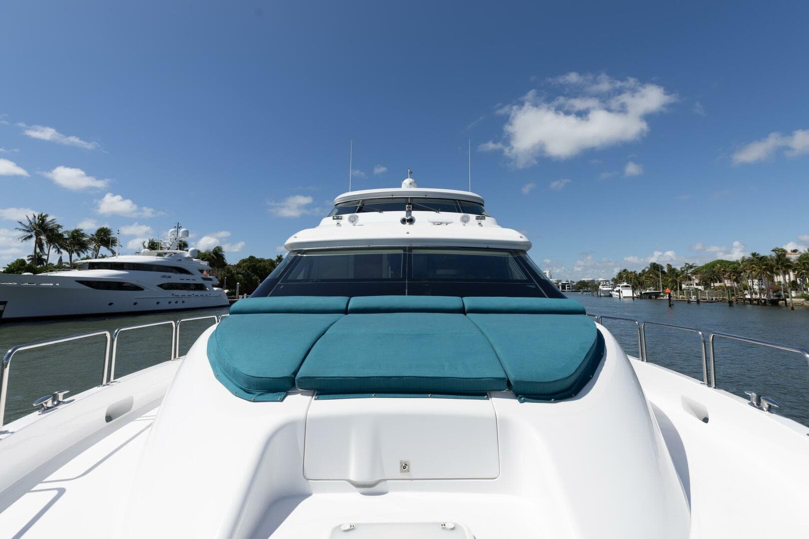 2014 Hatteras 80