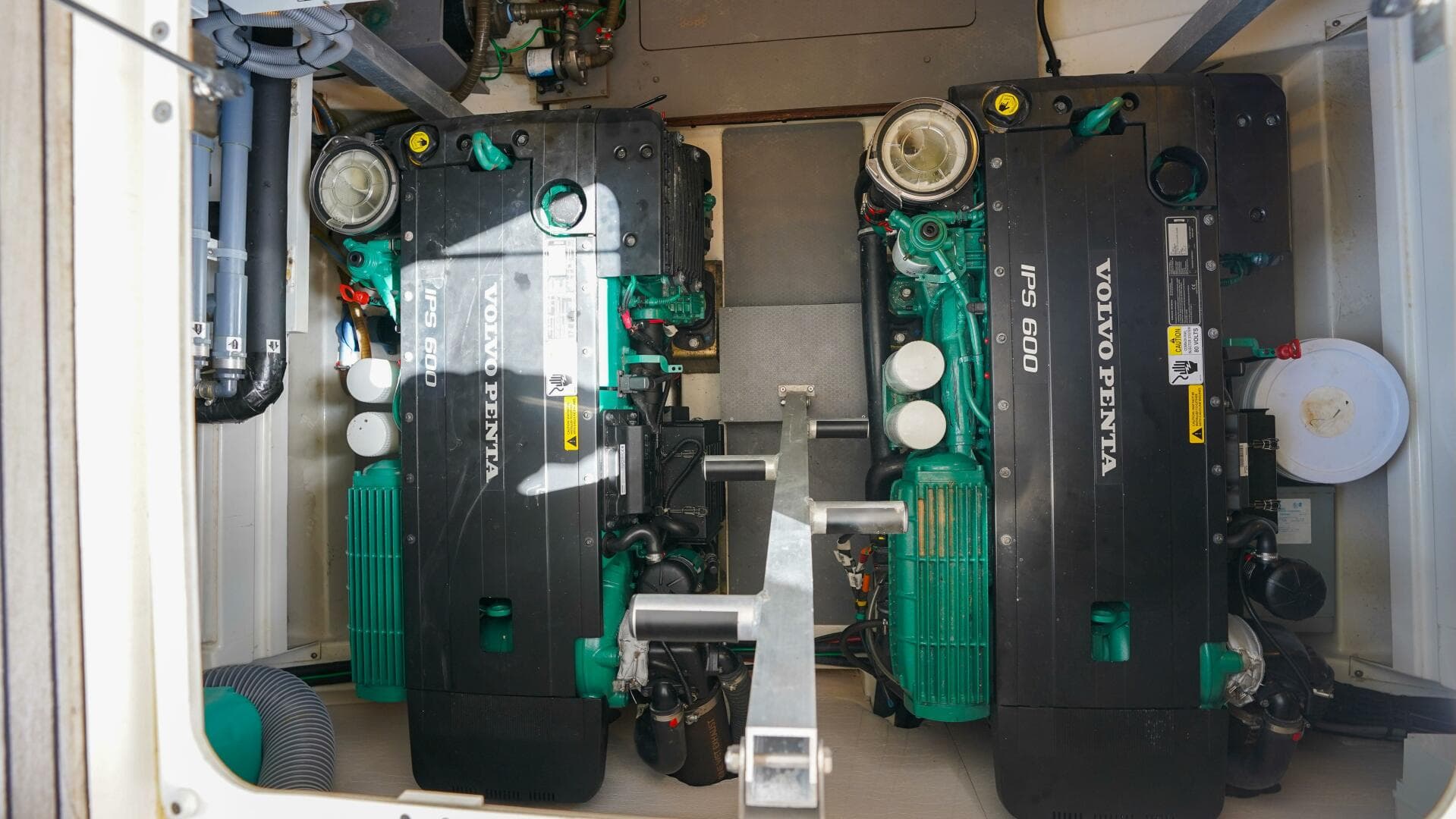 2018 Prestige 500 Flybridge