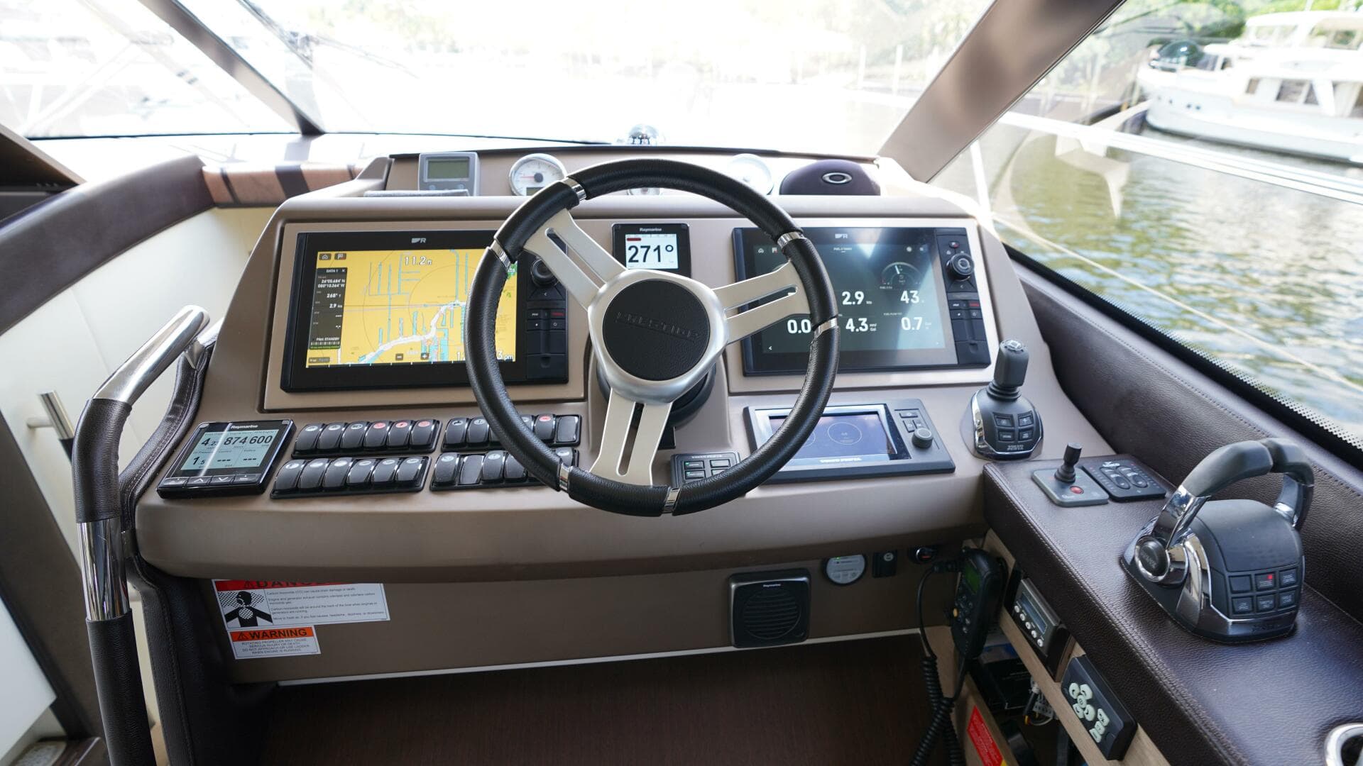 2018 Prestige 500 Flybridge