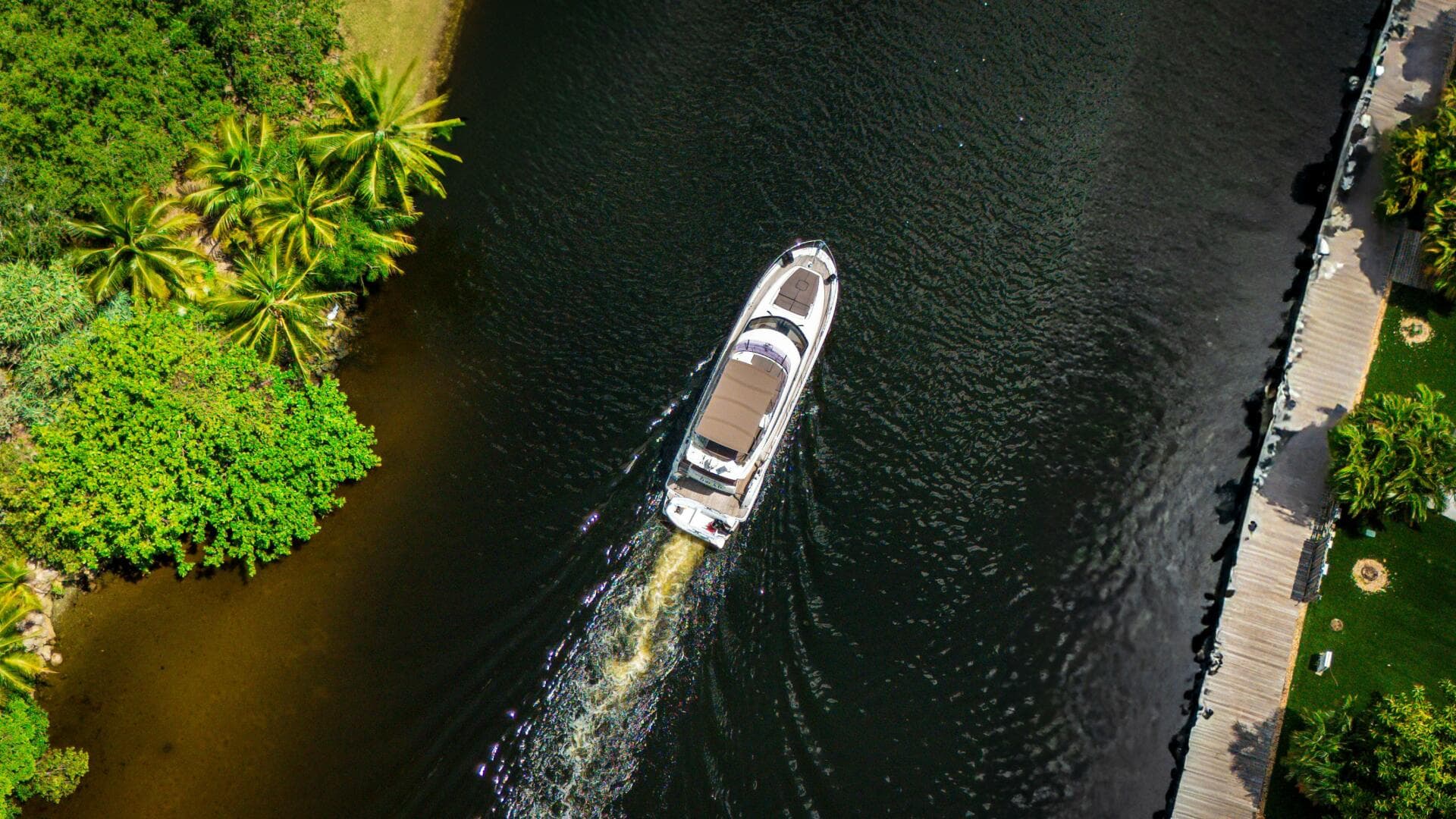 2018 Prestige 500 Flybridge