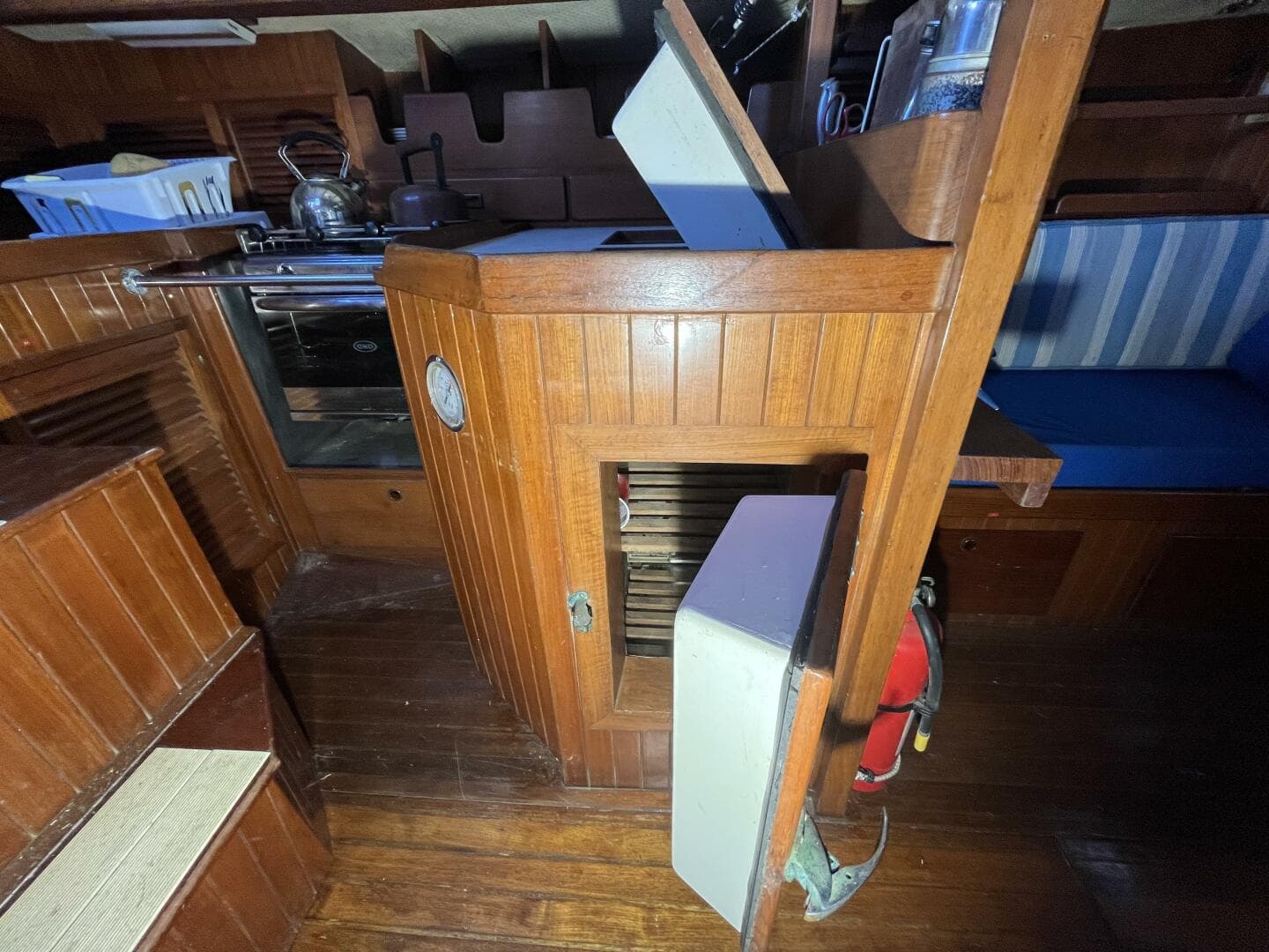 1982 Tayana Tayana 37