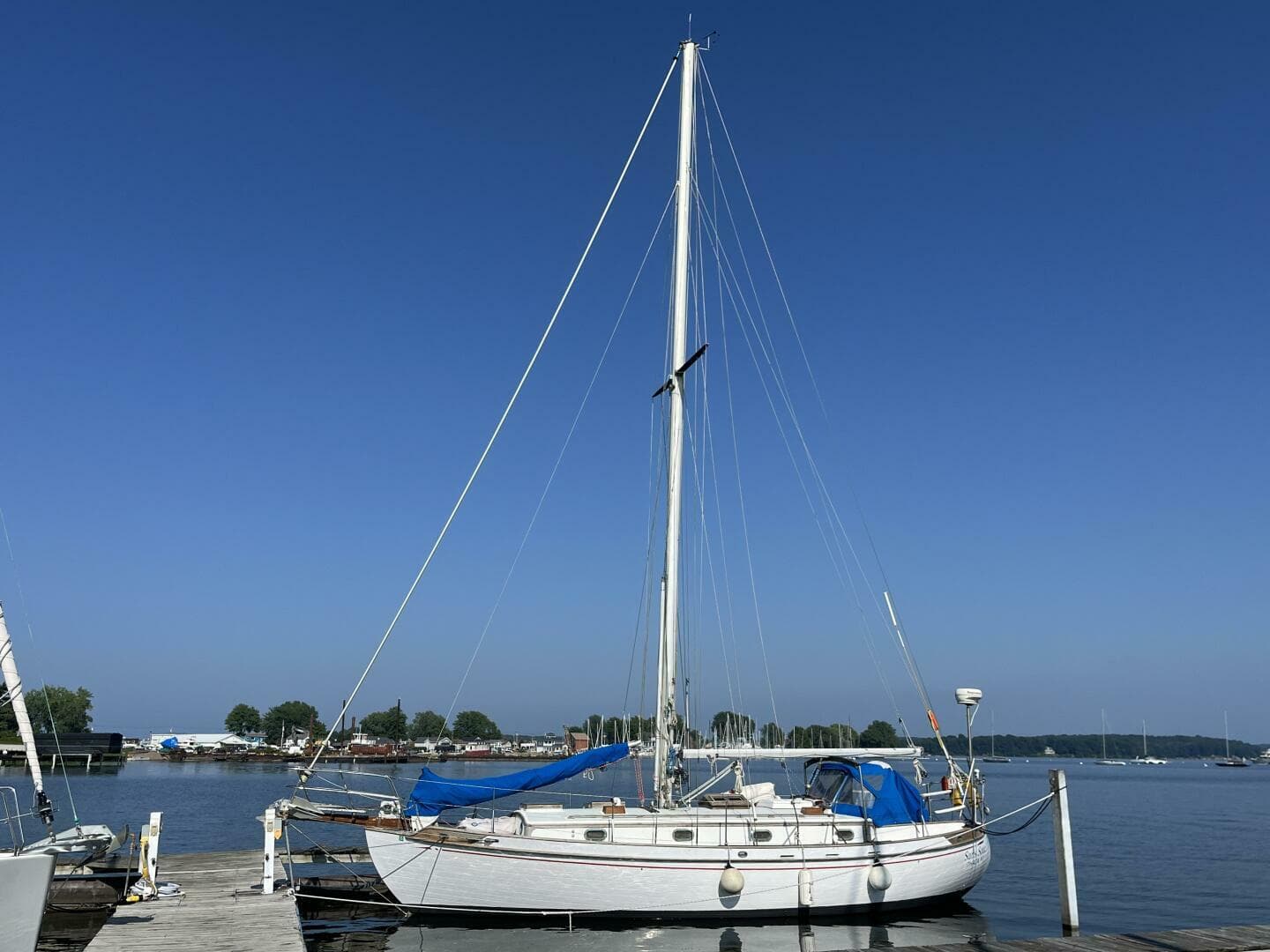 1982 Tayana Tayana 37