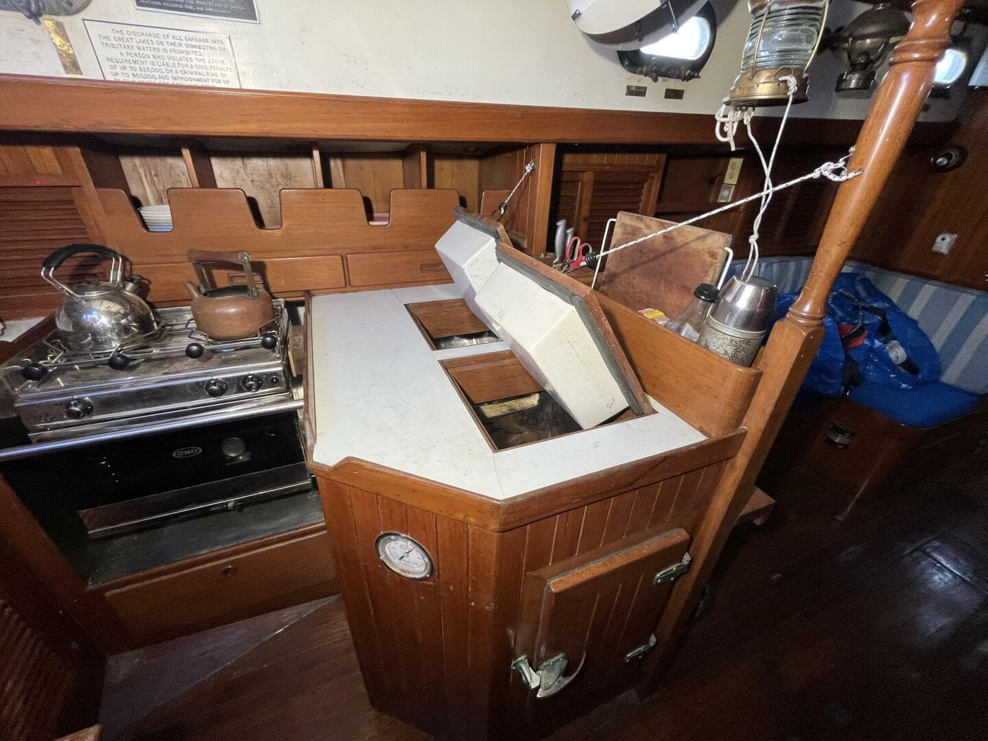 1982 Tayana Tayana 37