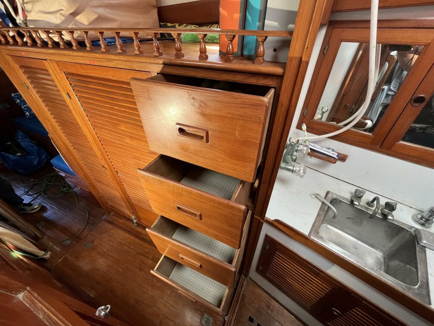 1982 Tayana Tayana 37