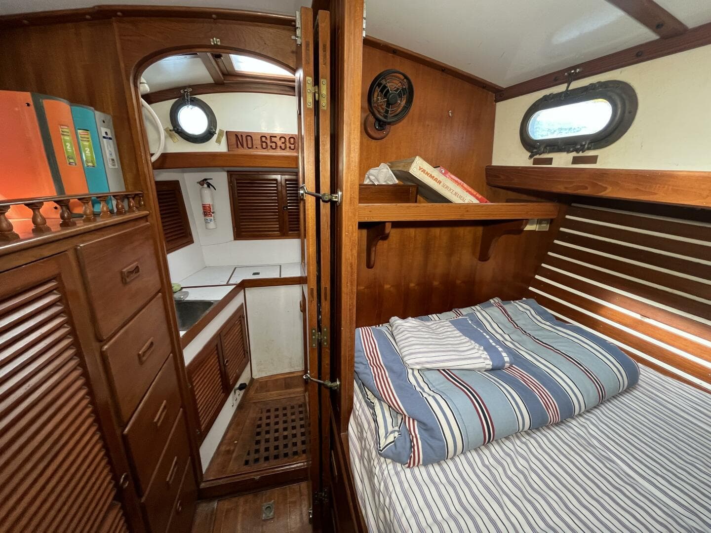 1982 Tayana Tayana 37