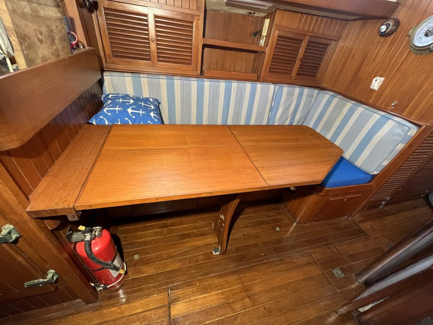 1982 Tayana Tayana 37