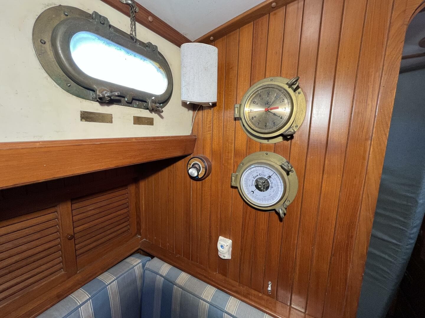 1982 Tayana Tayana 37