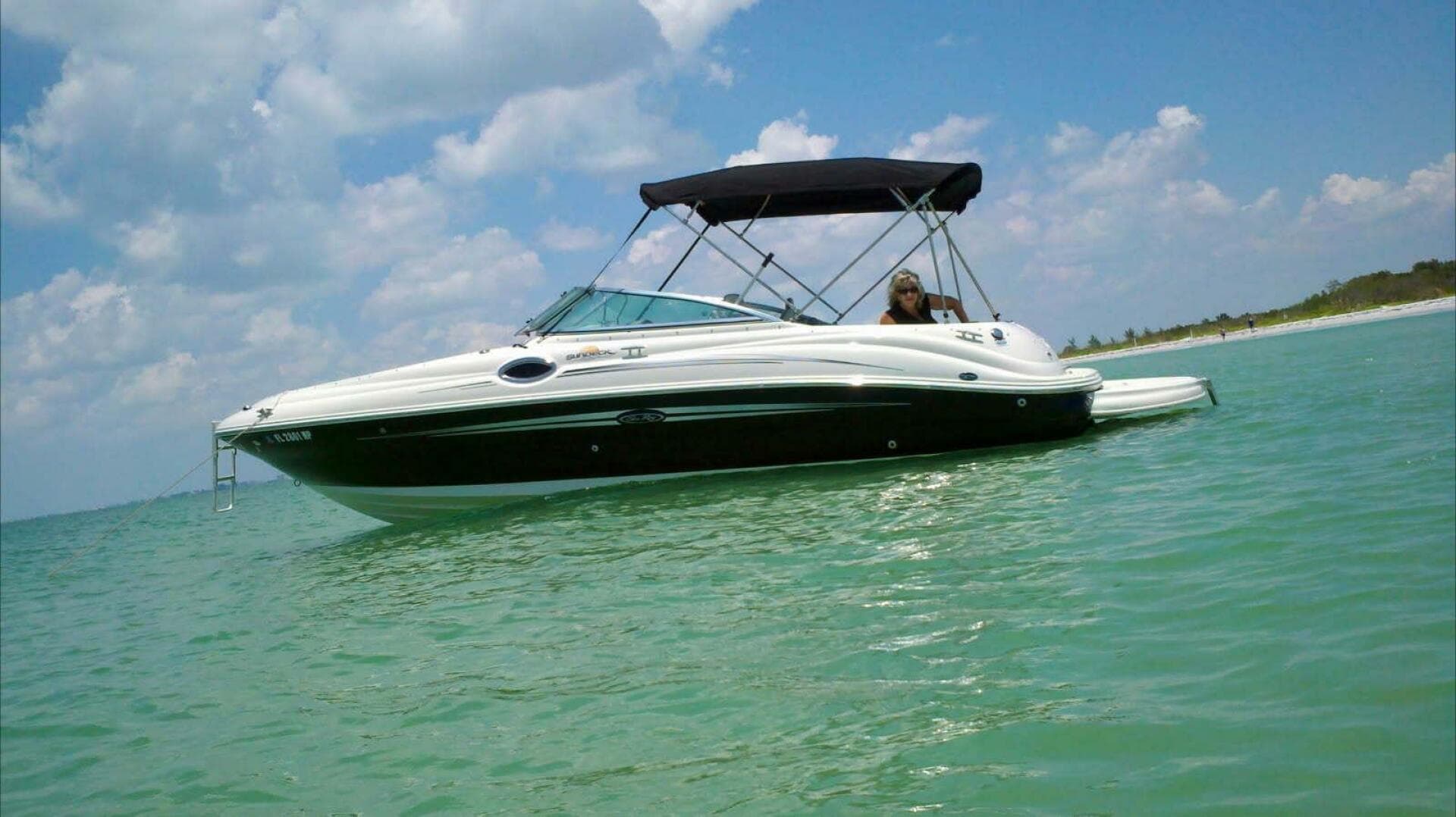 2007 Sea Ray 240 SUNDECK