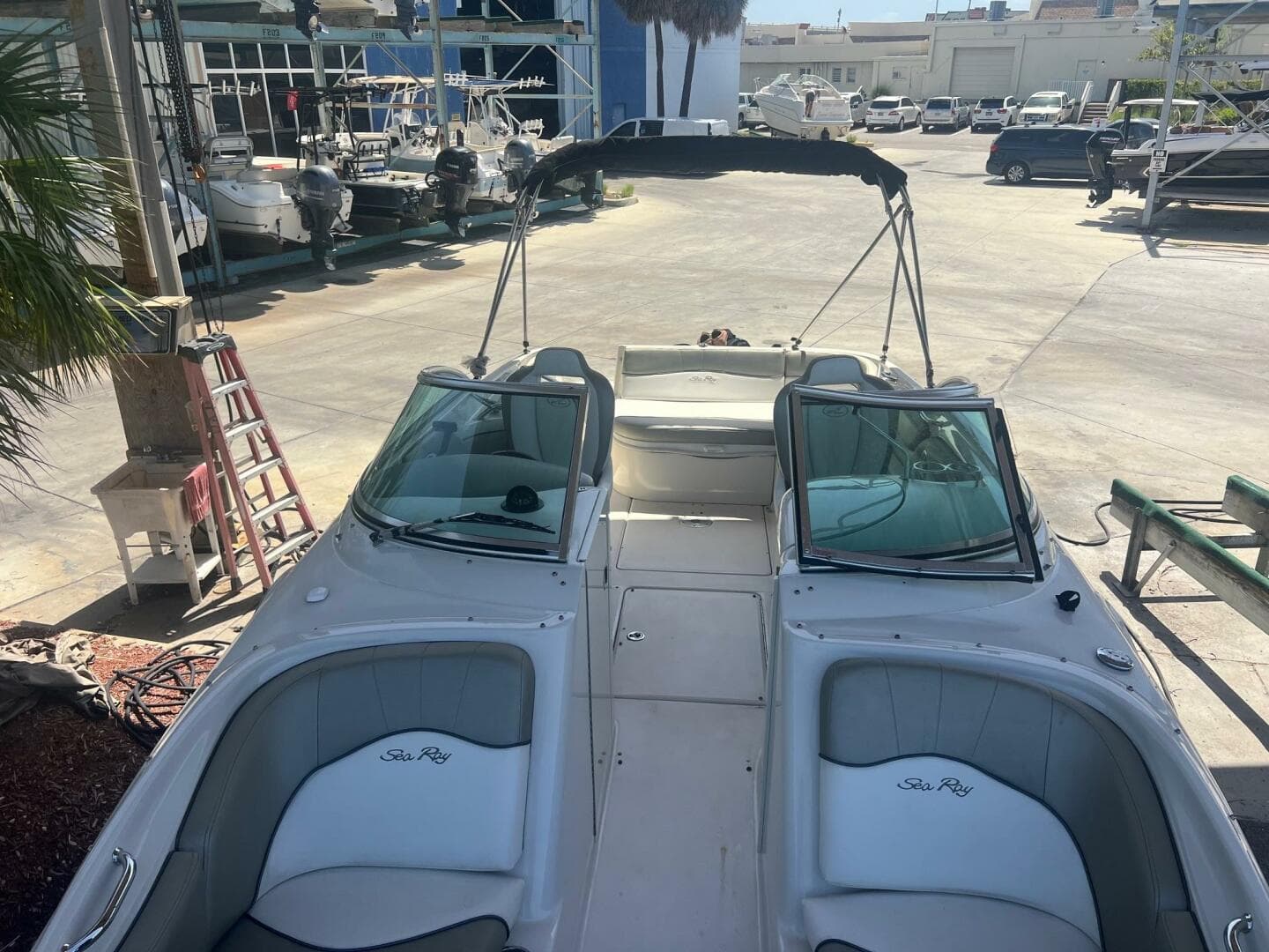 2007 Sea Ray 240 SUNDECK