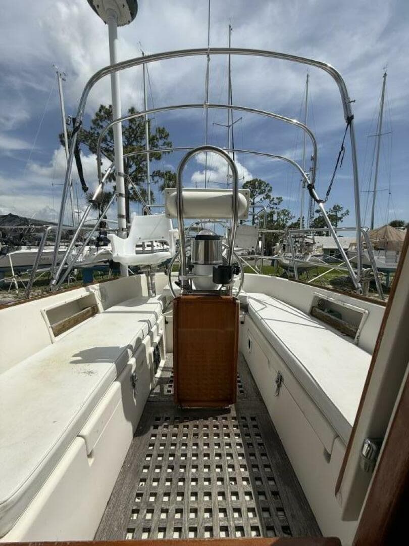 1994 Pacific Seacraft Pilothouse 32