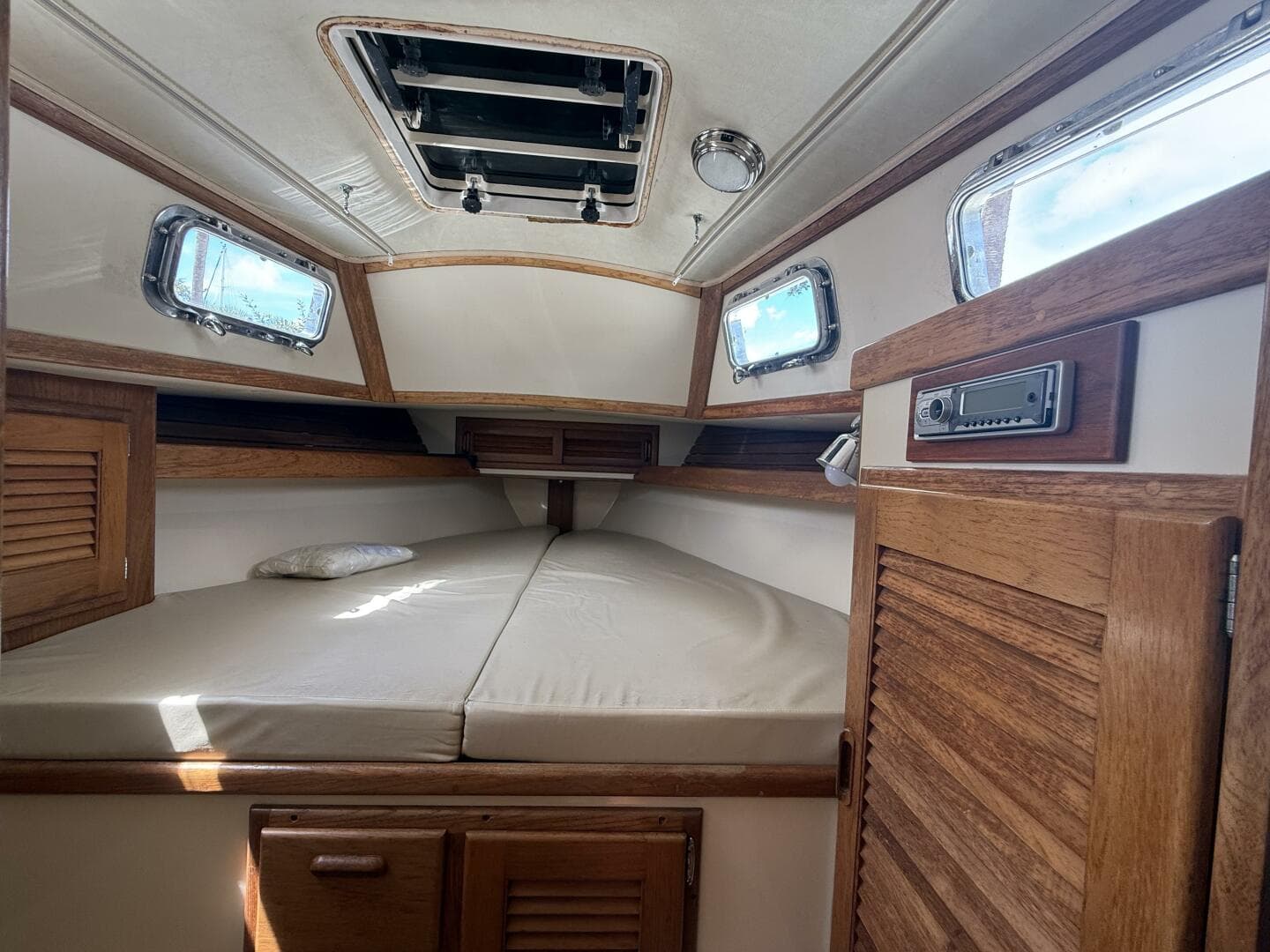 1994 Pacific Seacraft Pilothouse 32