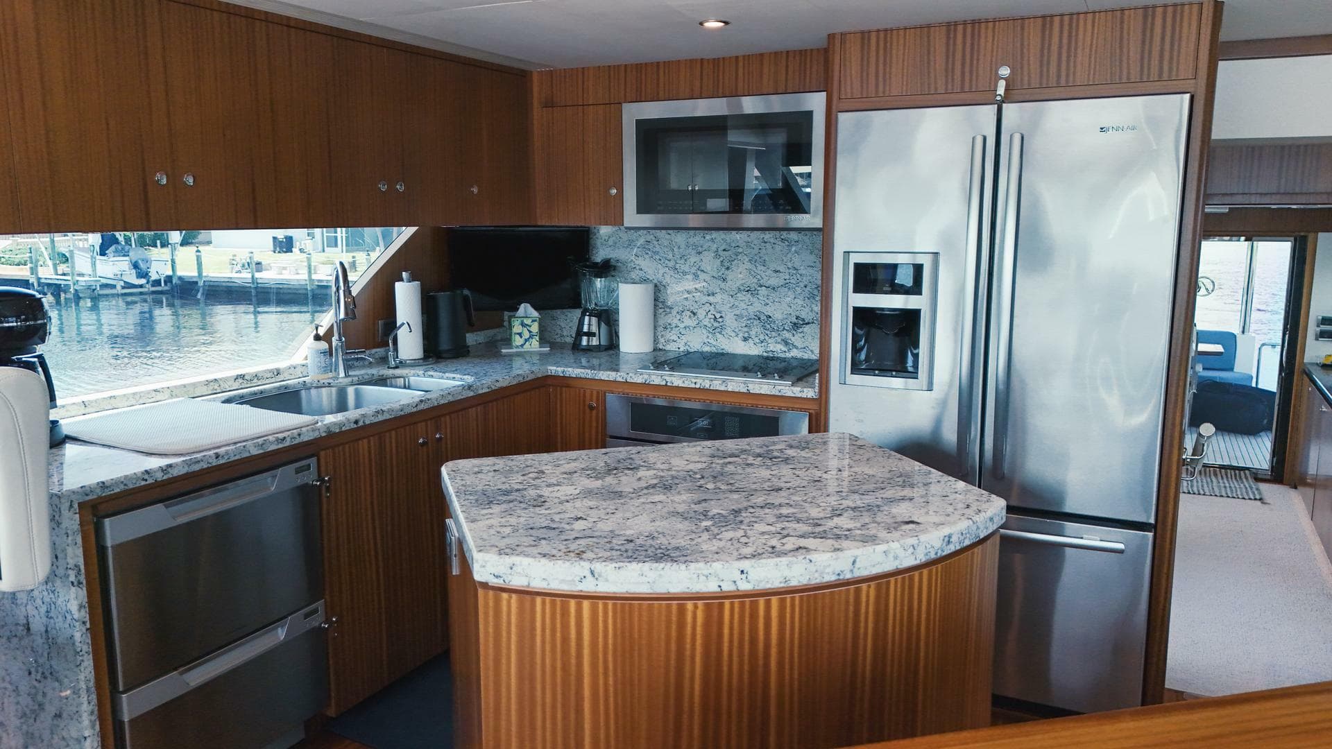 2015 Ocean Alexander 72