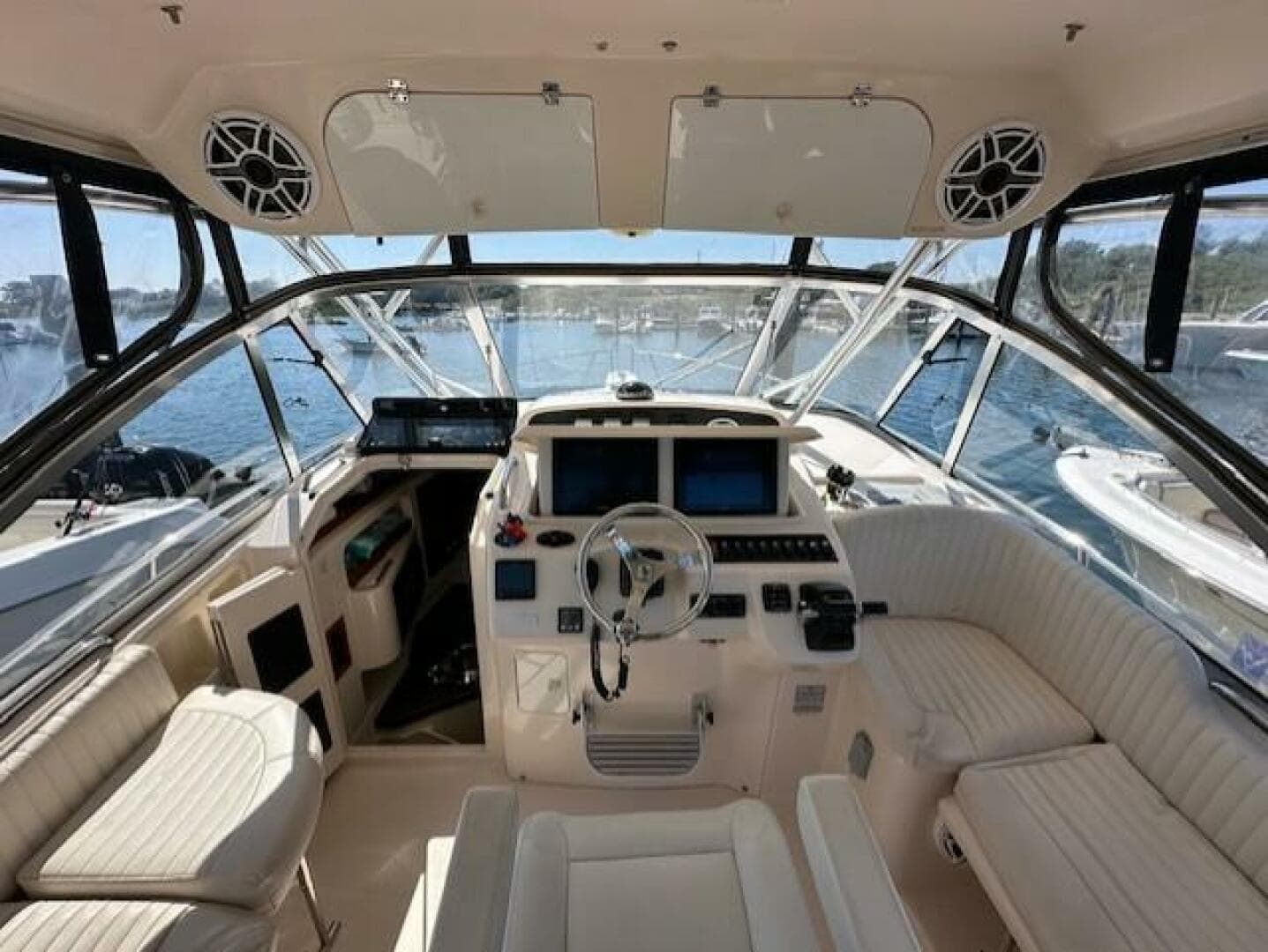 2008 Grady-White 330 Express