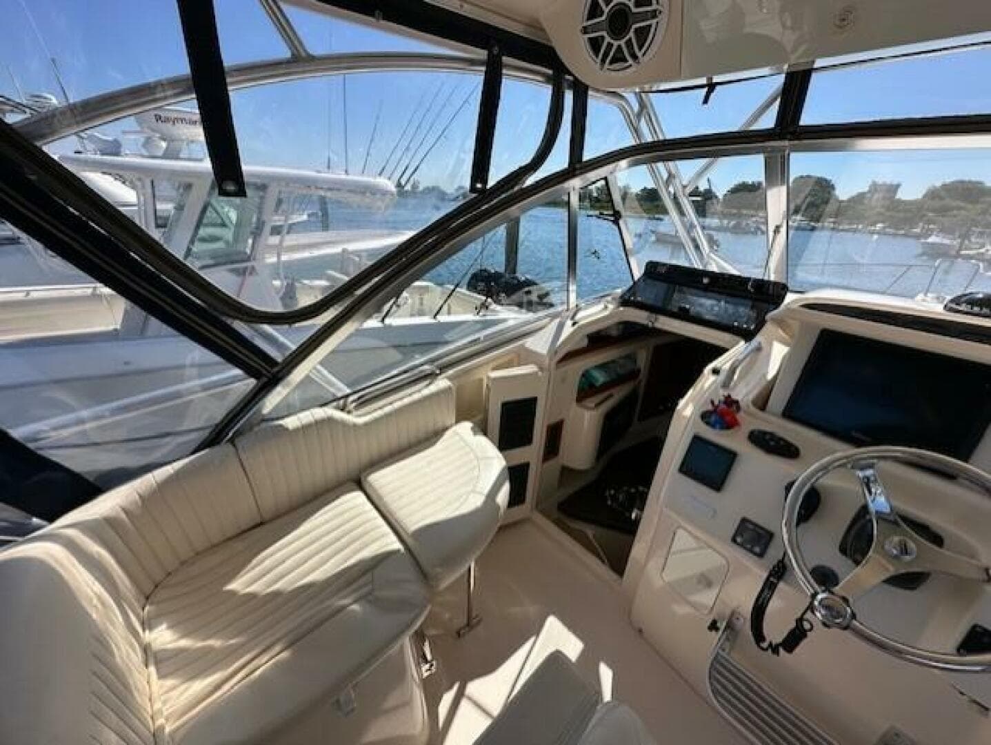 2008 Grady-White 330 Express