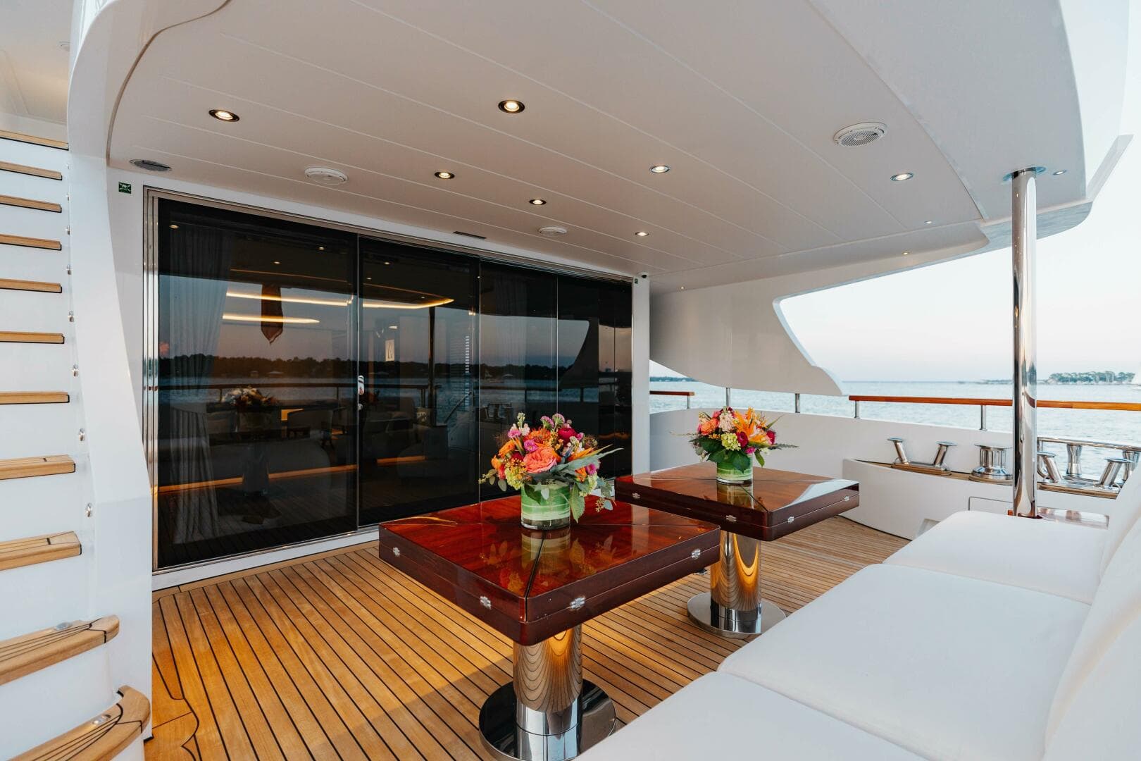 Main Aft Deck Looking Fwd