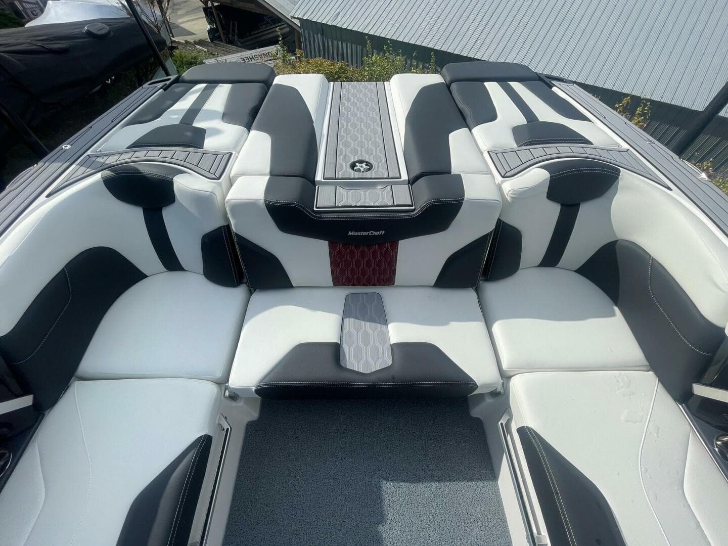 2024 Mastercraft XT24