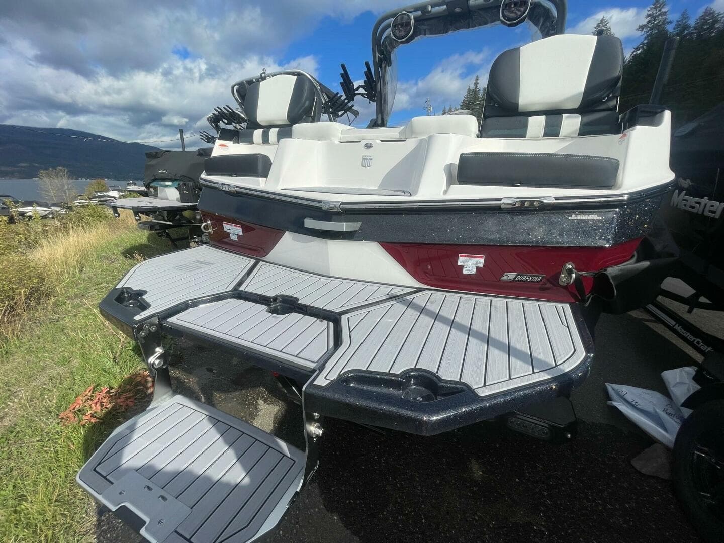2024 Mastercraft XT24