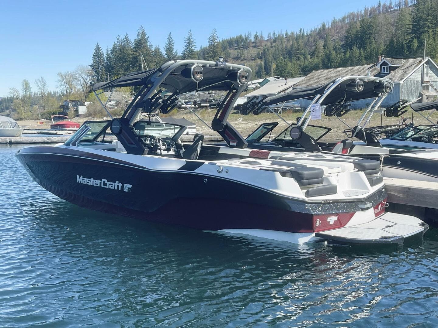 2024 Mastercraft XT24