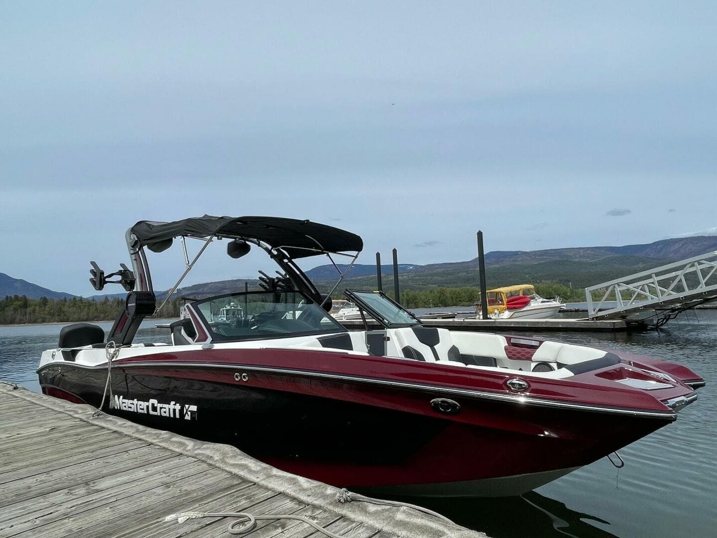 2024 Mastercraft XT24