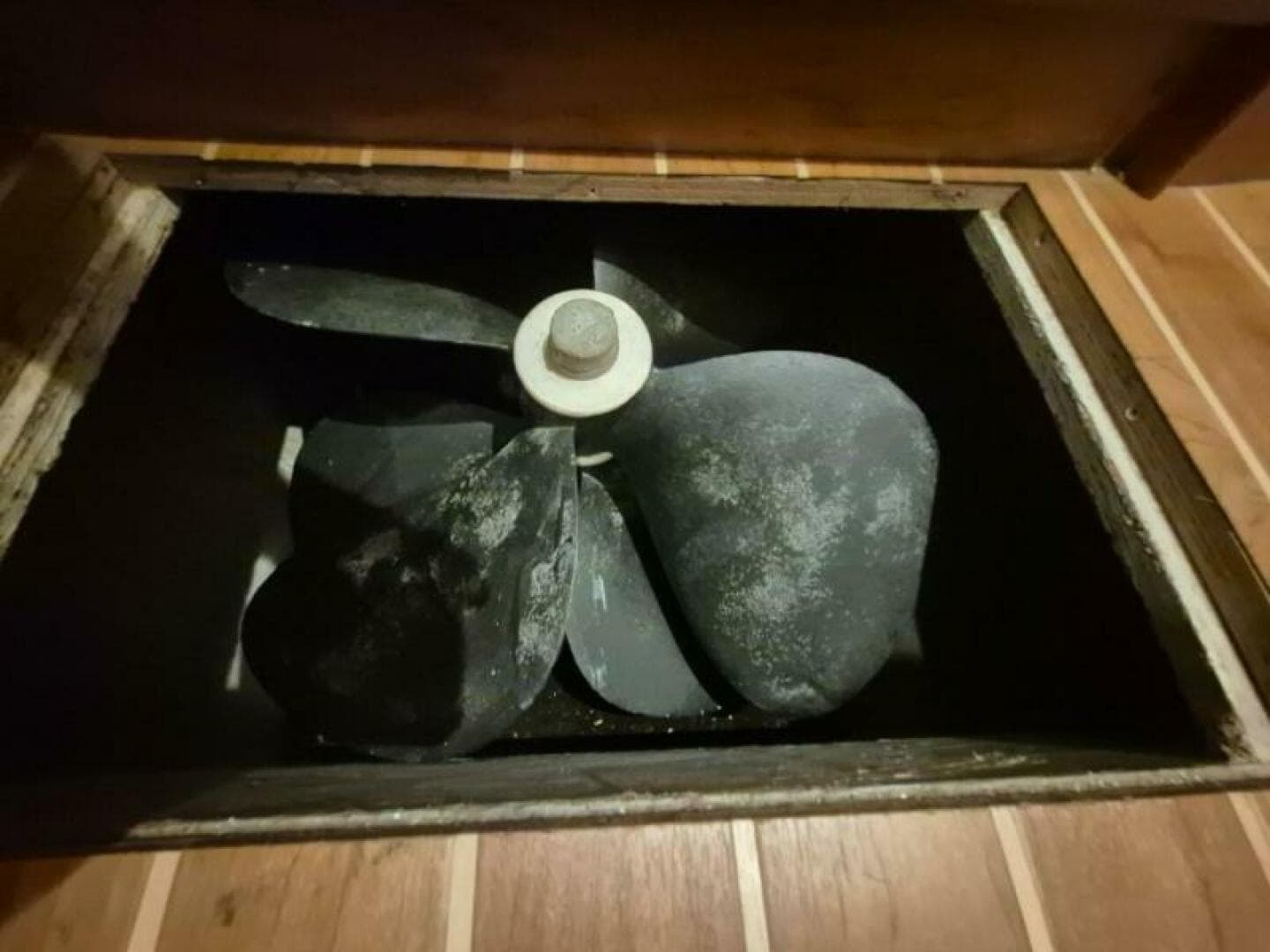 2002 Silverton 38 Convertible