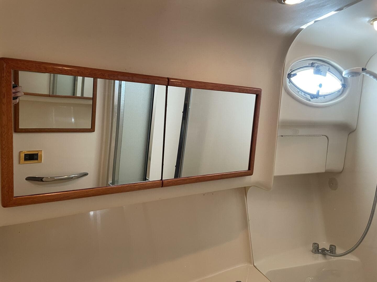 2000 Sea Ray 400 Sedan Bridge