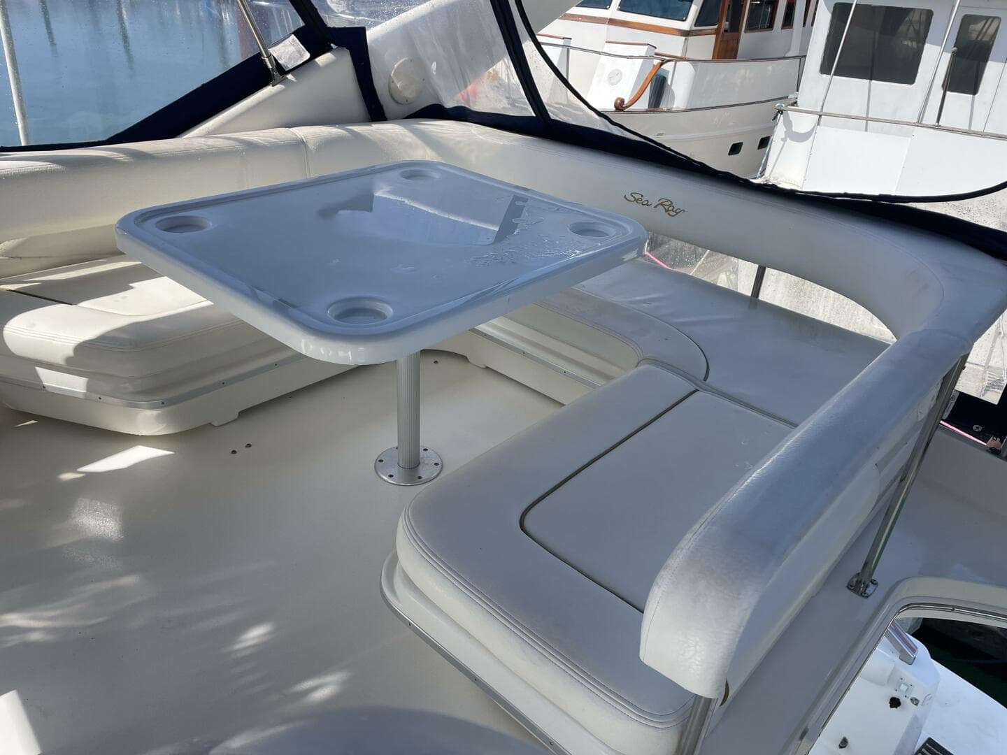 2000 Sea Ray 400 Sedan Bridge