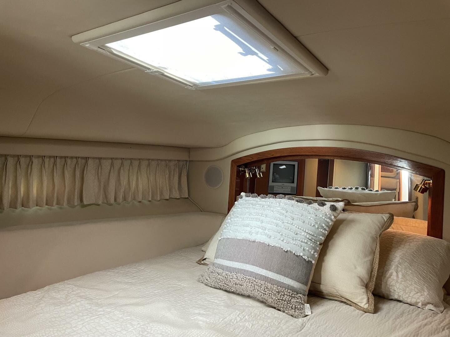 2000 Sea Ray 400 Sedan Bridge