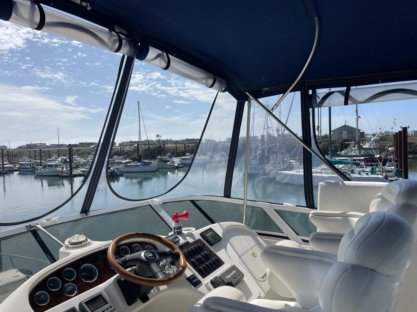 2000 Sea Ray 400 Sedan Bridge