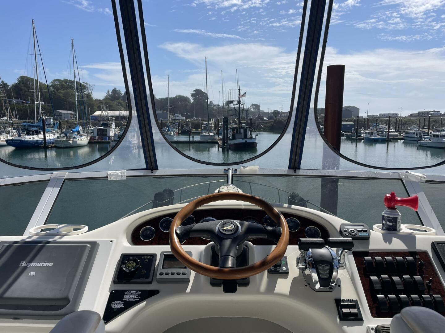 2000 Sea Ray 400 Sedan Bridge