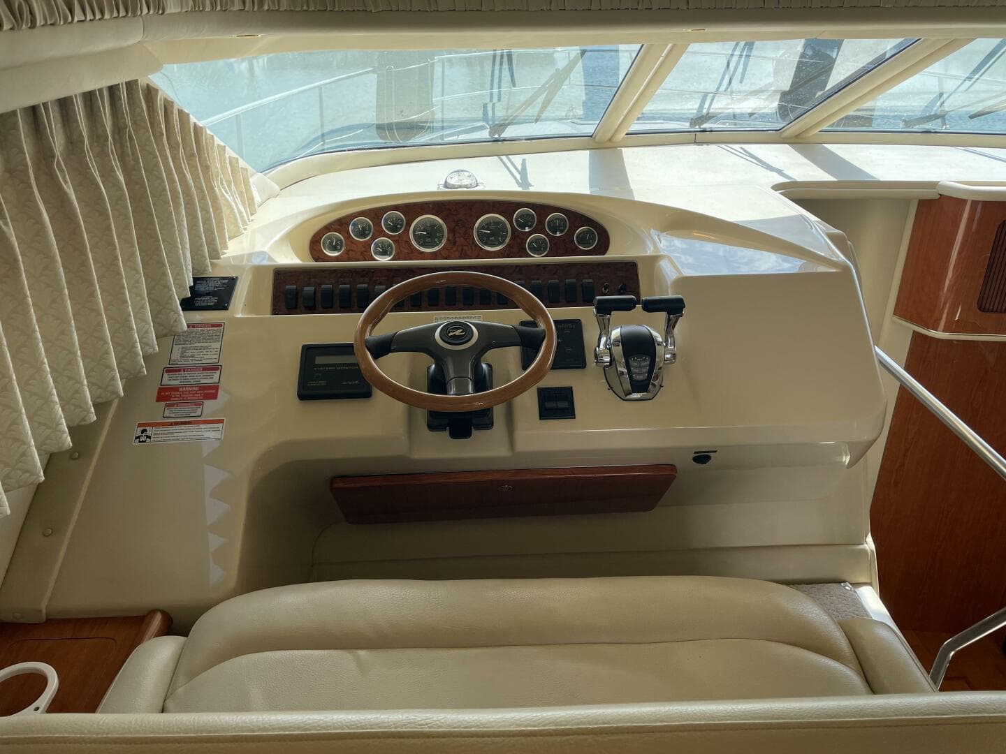 2000 Sea Ray 400 Sedan Bridge