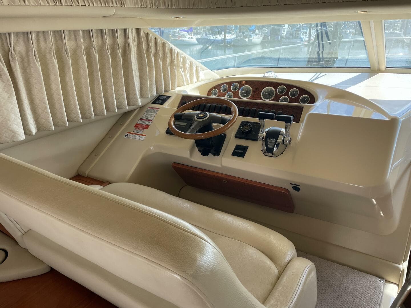 2000 Sea Ray 400 Sedan Bridge