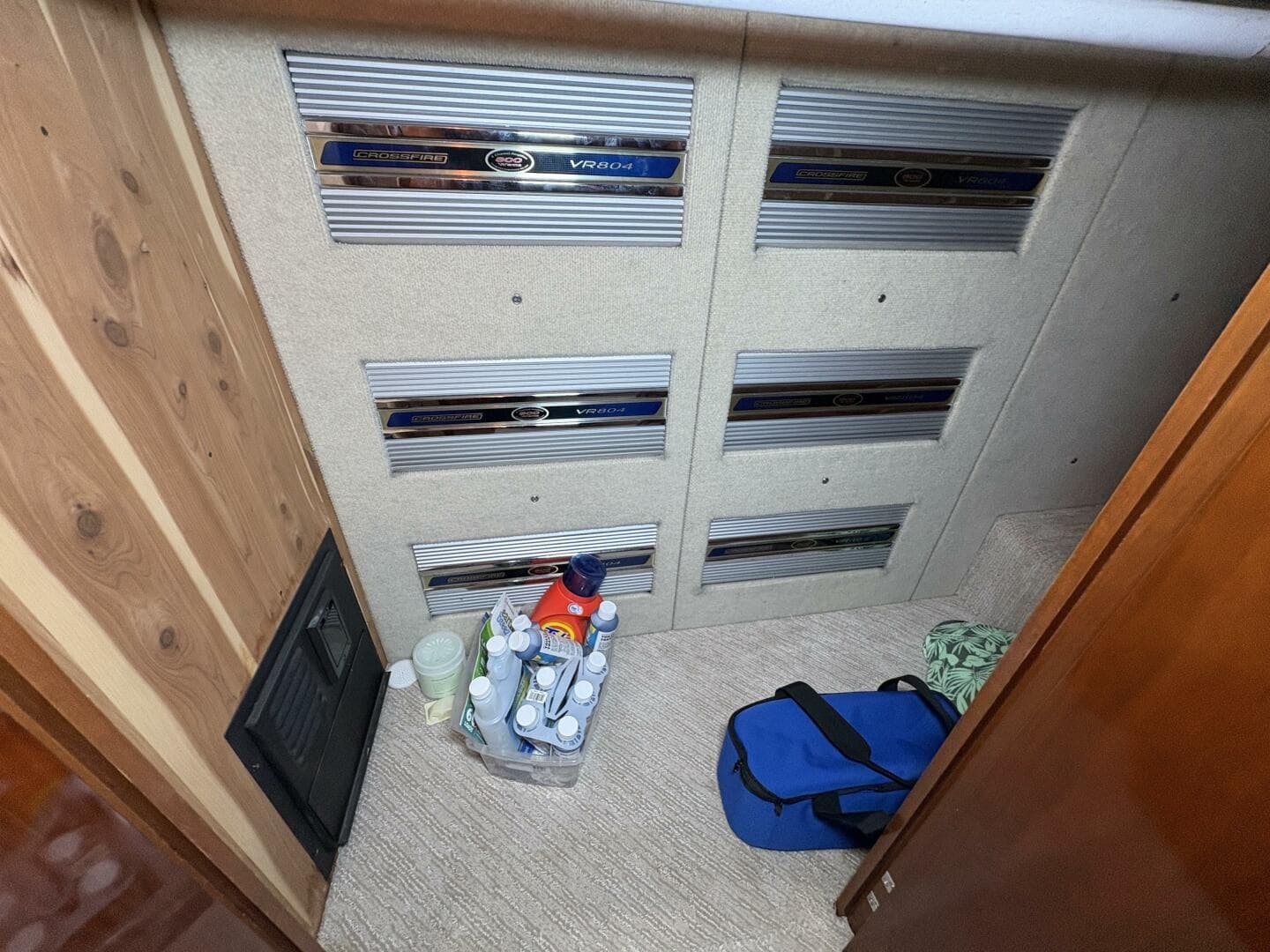 2004 Carver 56 Voyager