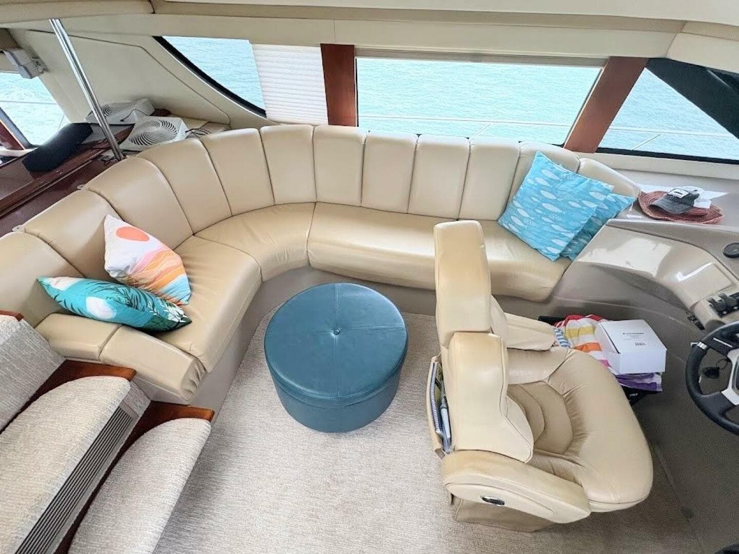 2004 Carver 56 Voyager