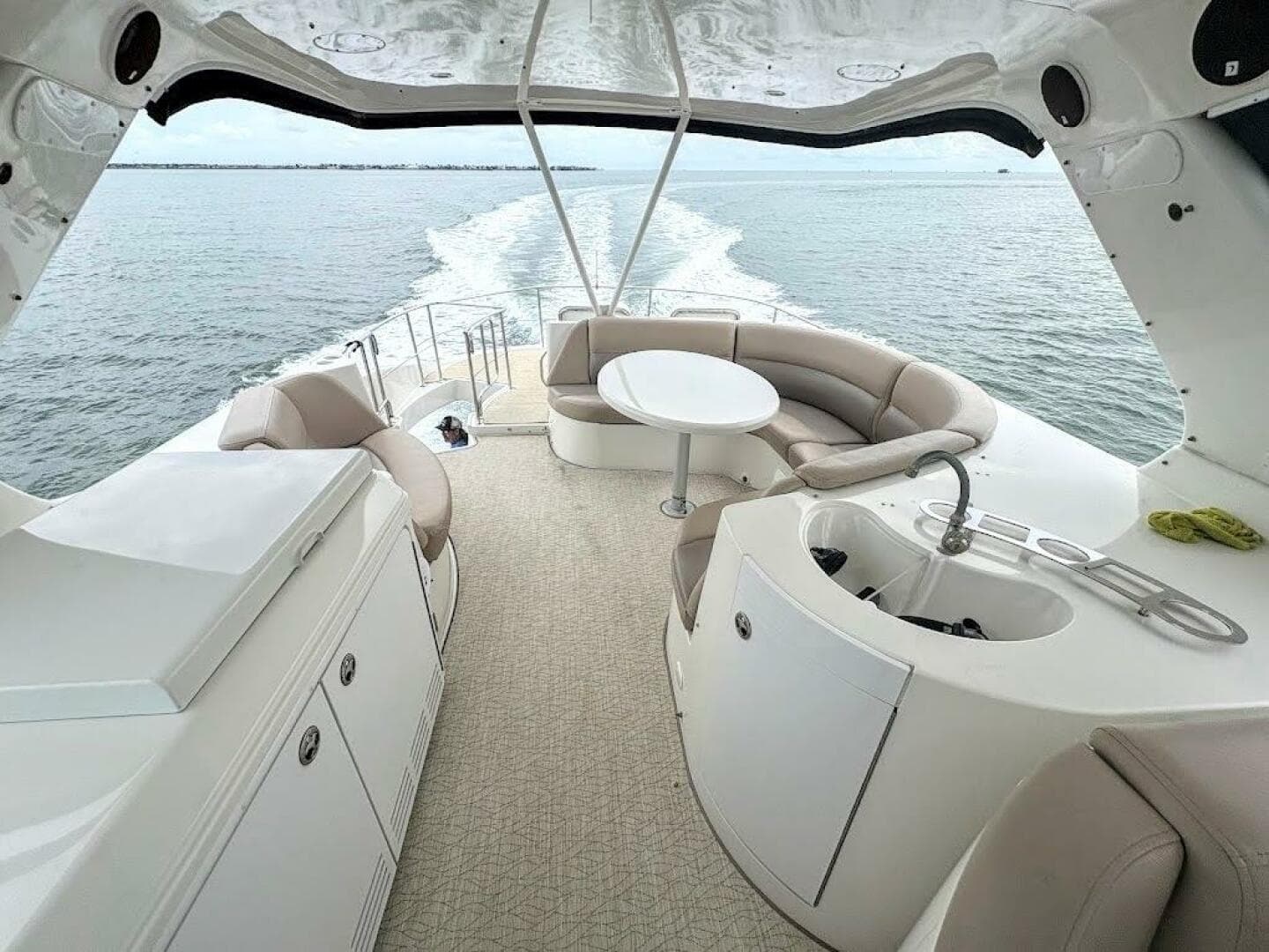 2004 Carver 56 Voyager