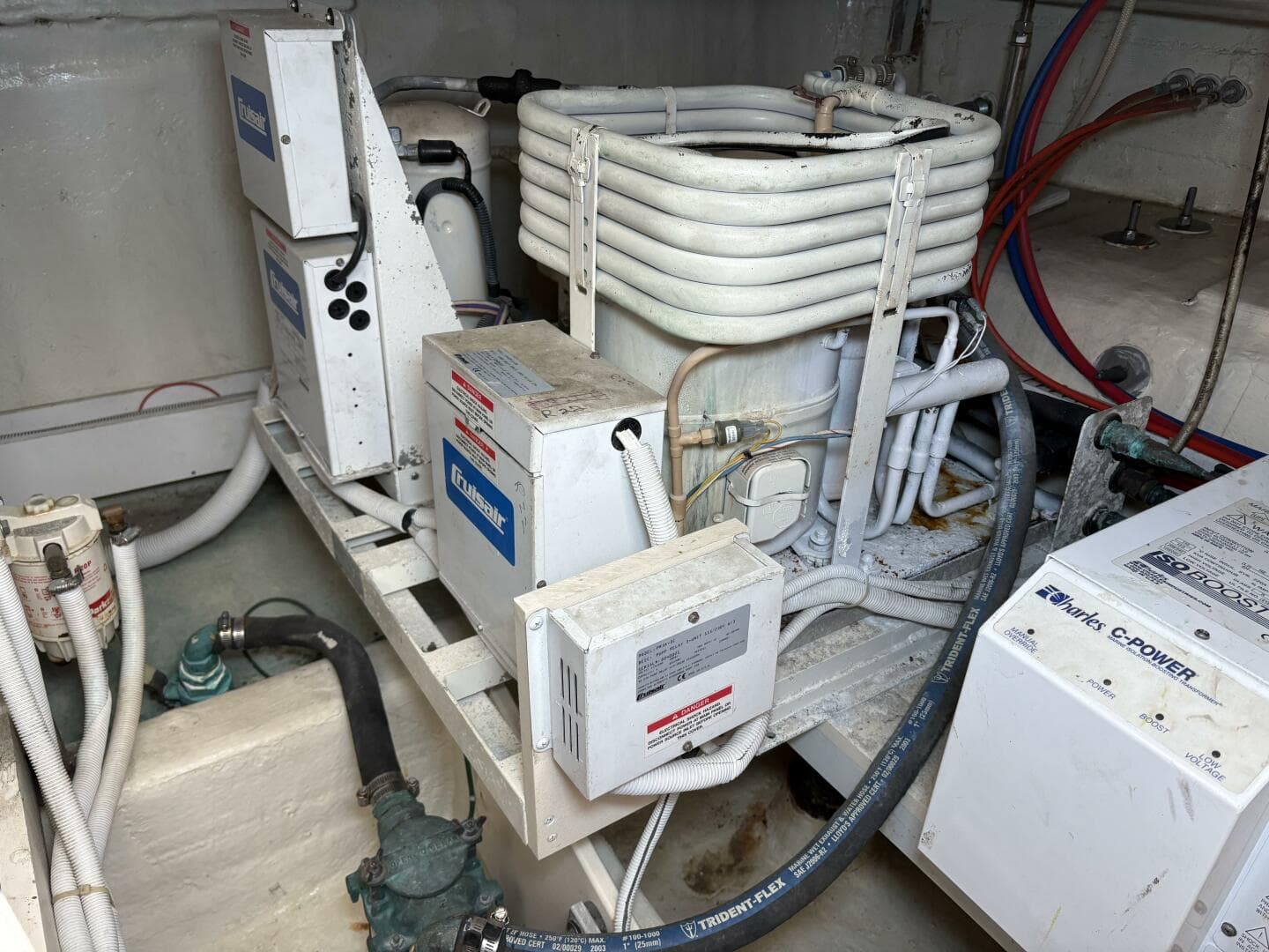 2004 Carver 56 Voyager