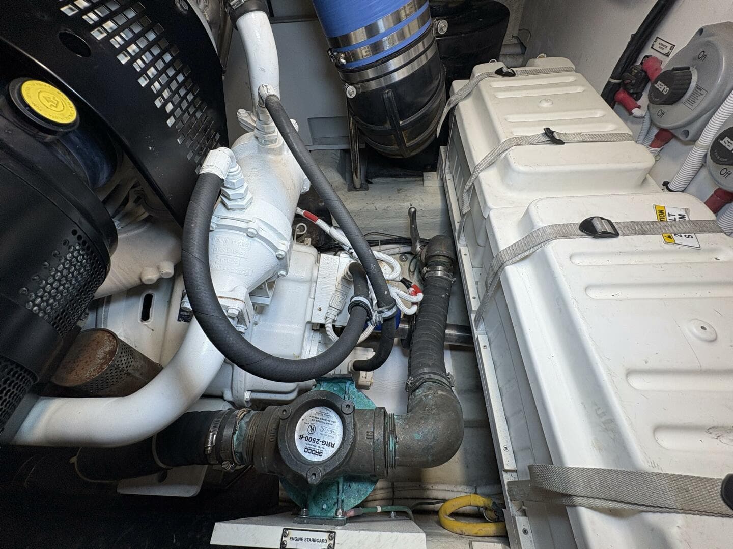 2004 Carver 56 Voyager