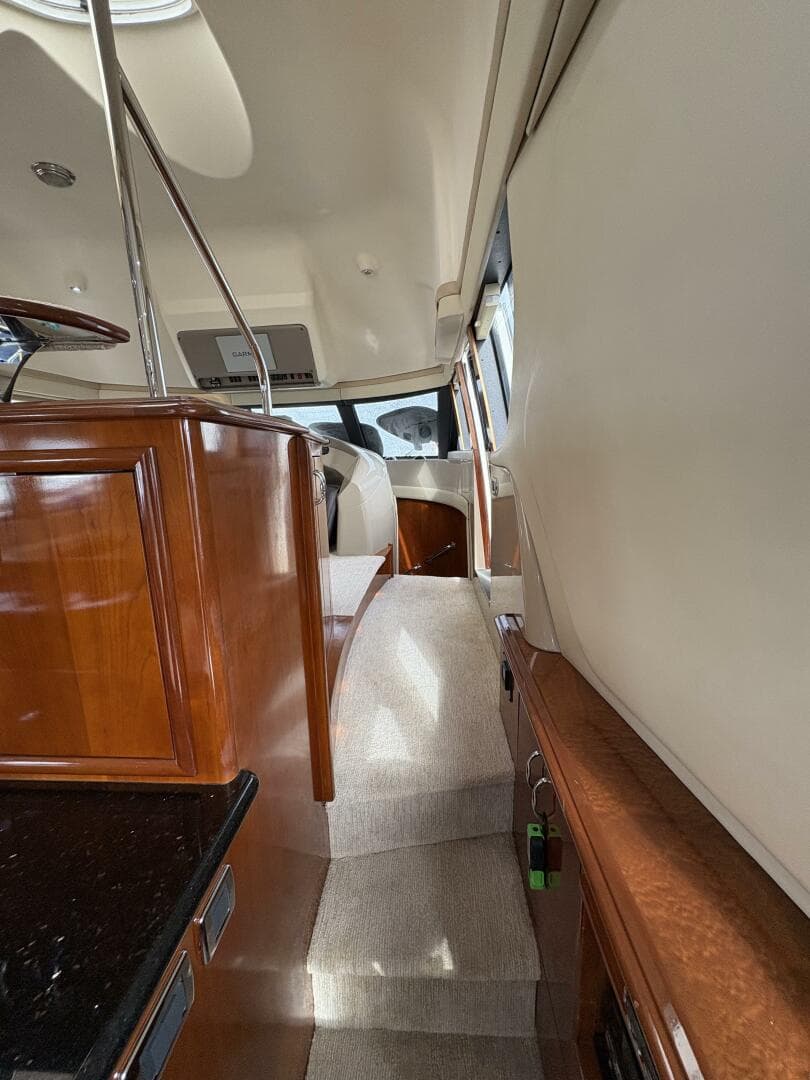 2004 Carver 56 Voyager